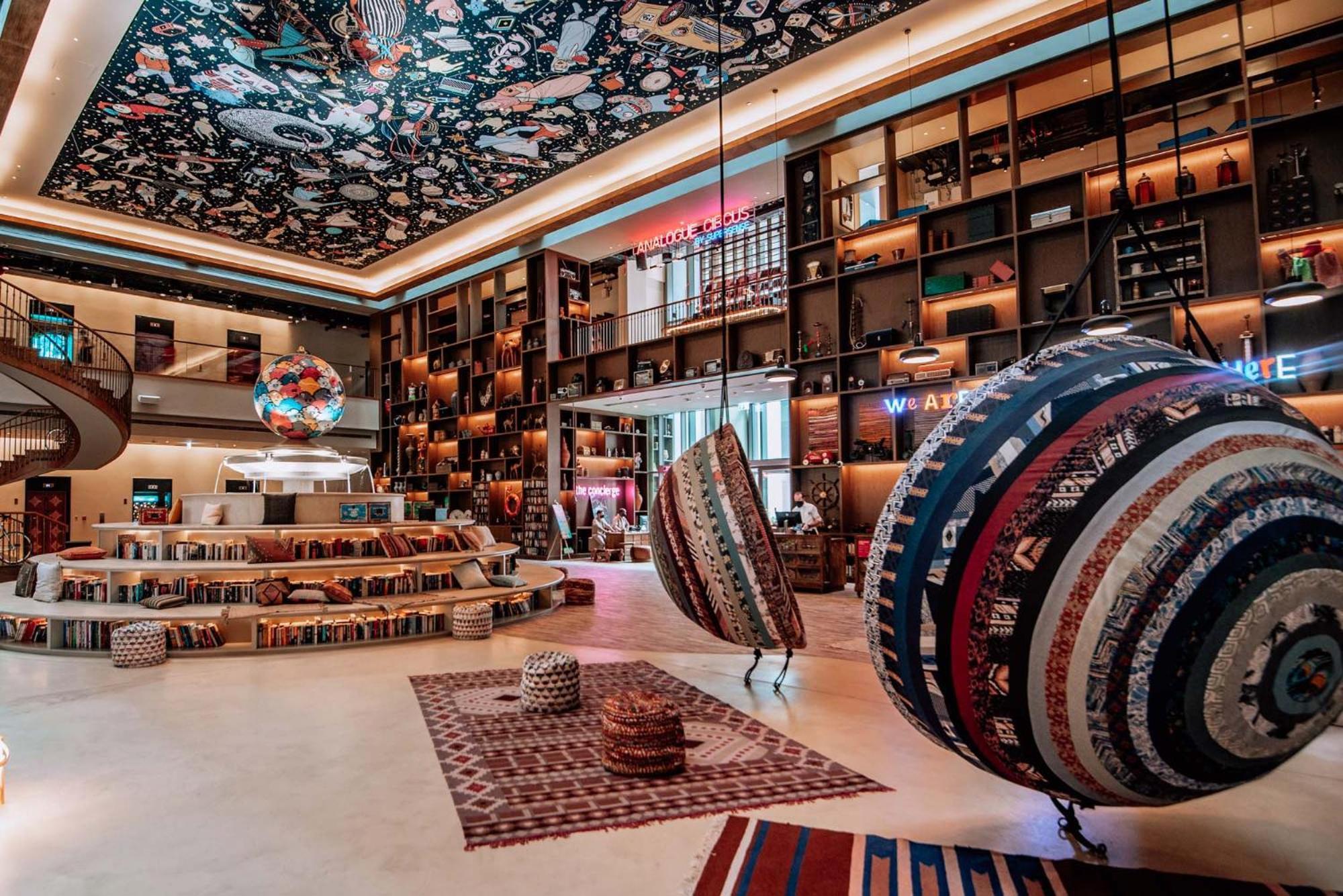 25Hours Hotel Dubai One Central Dış mekan fotoğraf The Library