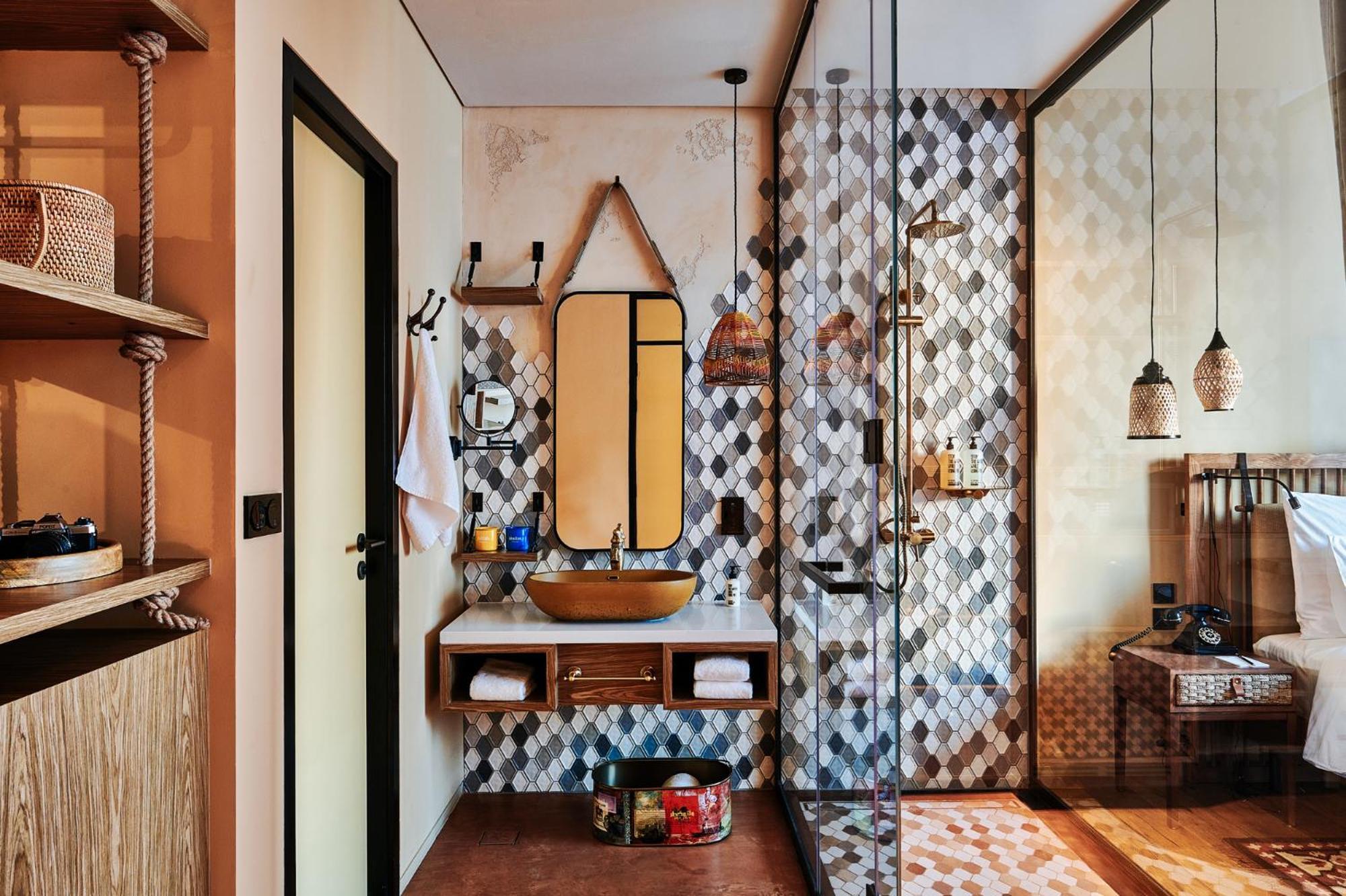 25Hours Hotel Dubai One Central Dış mekan fotoğraf Bathroom at the hotel